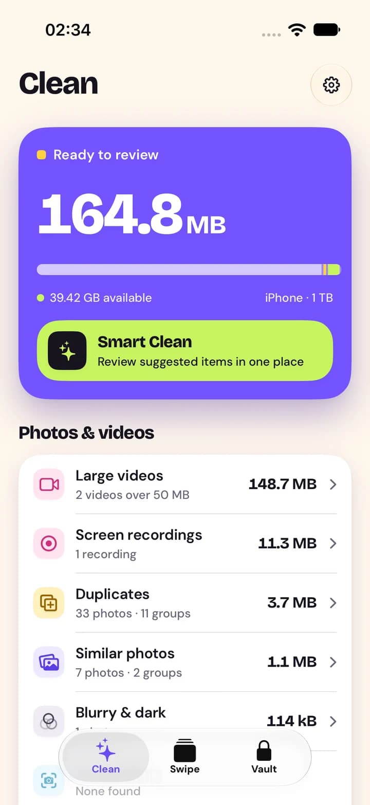 Pruna's Clean screen: space ready to review, Smart Clean and the photo and video categories with their sizes
